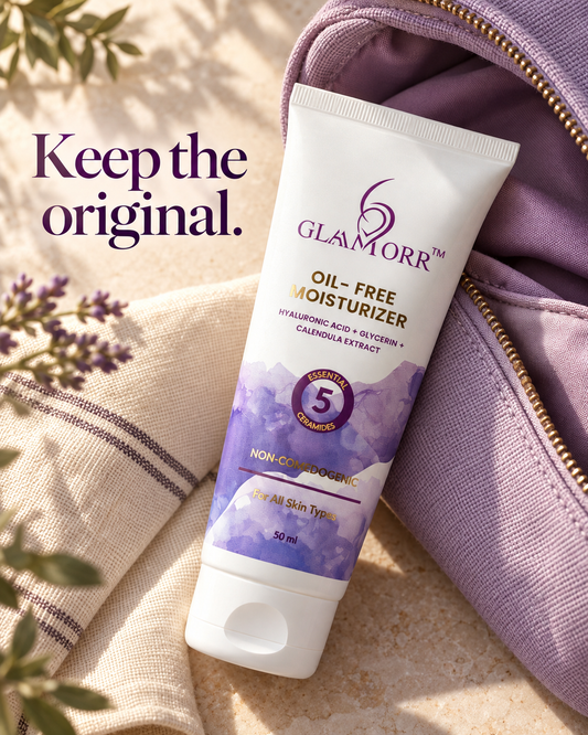 Glaamorr Oil-Free Moisturizer beside a travel pouch with the text Keep the original.